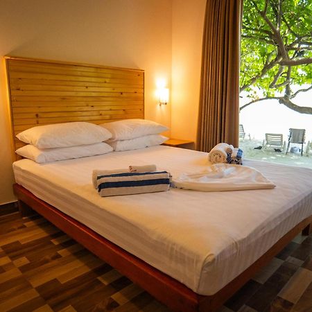 Paguro Seaview Hotel Bodufolhudhoo Luaran gambar