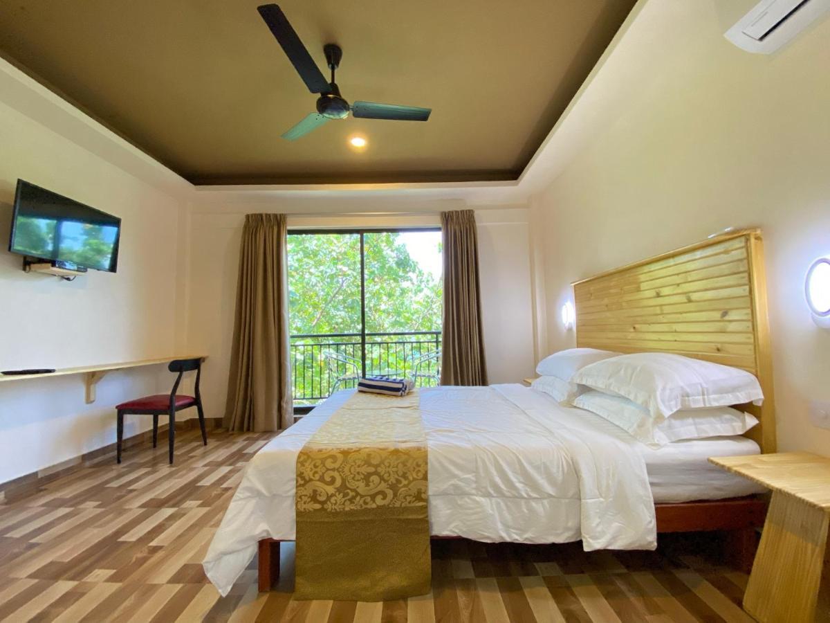 Paguro Seaview Hotel Bodufolhudhoo Luaran gambar